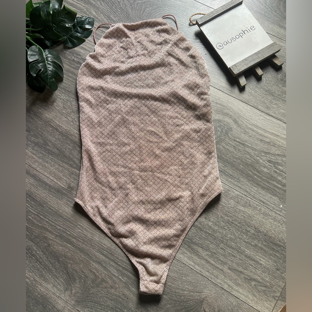 Olive Tree Blush Pink Shimmery Metallic Silver High Neck Halter Bodysuit. Size S - Picture 5 of 14